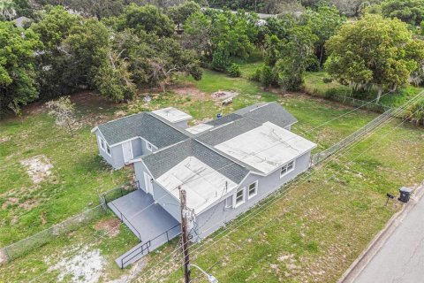 House in Avon Park, Florida 4 bedrooms, 192.96 sq.m. № 2135565 - photo 23