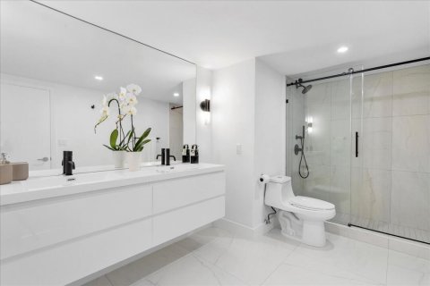 Condominio en venta en Palm Beach, Florida, 2 dormitorios, 120.22 m2 № 1228742 - foto 1