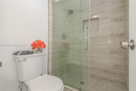 Купить кондоминиум в Халландейл-Бич, Флорида 2 спальни, 116.13м2, № 2009680 - фото 14