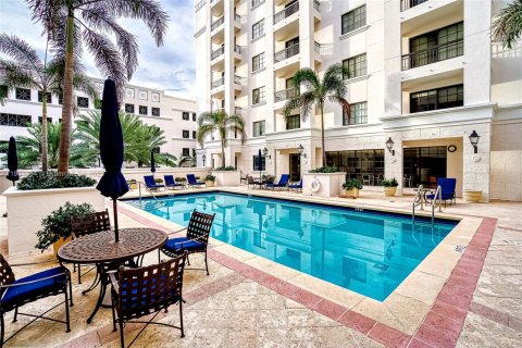 Condo in Boca Raton, Florida, 1 bedroom № 2082073 - photo 13