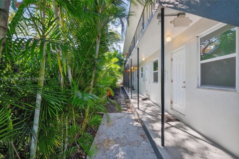 Appartement à louer à Miami, Floride: 1 chambre, 343.37 m2 № 2091387 - photo 12