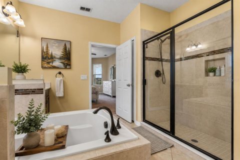 Casa en venta en Groveland, Florida, 4 dormitorios, 220.55 m2 № 2312692 - foto 28