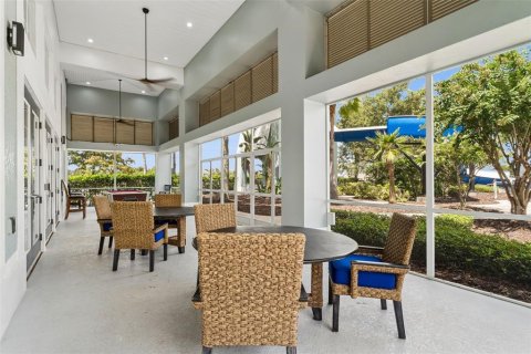 Casa en venta en Groveland, Florida, 4 dormitorios, 220.55 m2 № 2312692 - foto 12