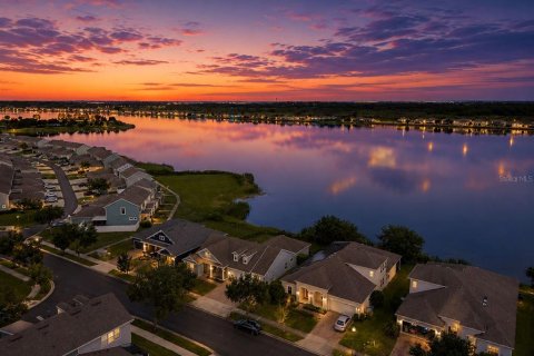 Villa ou maison à Groveland, Floride 4 chambres, 220.55 m2 № 2312692