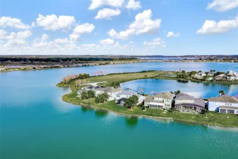 Casa en venta en Groveland, Florida, 4 dormitorios, 220.55 m2 № 2312692 - foto 6