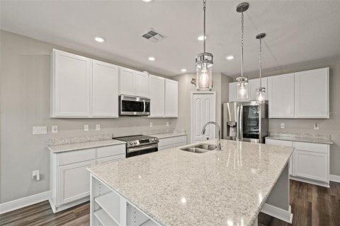Casa en venta en Wesley Chapel, Florida, 4 dormitorios, 260.31 m2 № 1899399 - foto 13