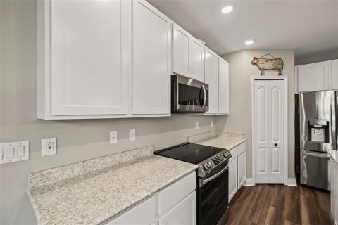 Casa en venta en Wesley Chapel, Florida, 4 dormitorios, 260.31 m2 № 1899399 - foto 17