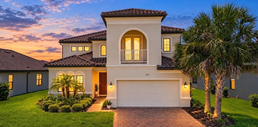 Villa ou maison à Kissimmee, Floride 4 chambres, 319.21 m2 № 2342149