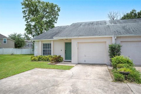 Duplex in Lakeland, Florida 2 bedrooms, 138.05 sq.m. № 1832727 - photo 28