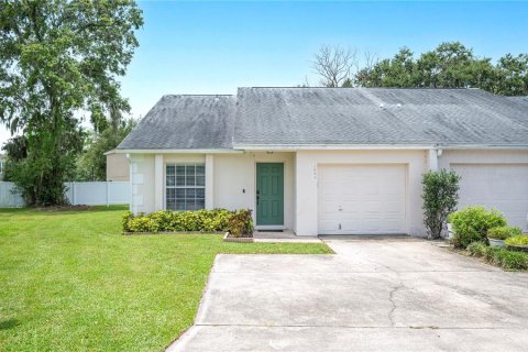 Duplex in Lakeland, Florida 2 bedrooms, 138.05 sq.m. № 1832727 - photo 1