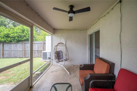 Duplex in Lakeland, Florida 2 bedrooms, 138.05 sq.m. № 1832727 - photo 24