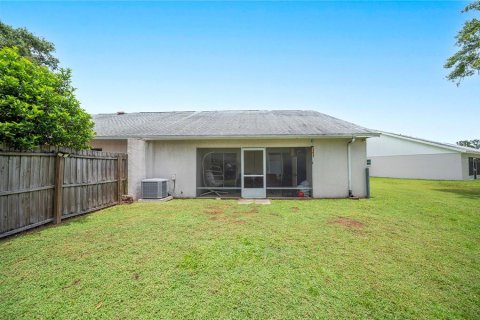 Duplex in Lakeland, Florida 2 bedrooms, 138.05 sq.m. № 1832727 - photo 27