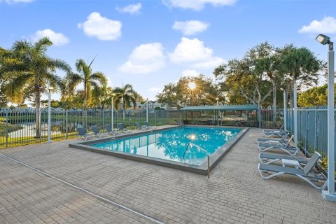 Touwnhouse à louer à Cooper City, Floride: 3 chambres, 120.96 m2 № 1995495 - photo 6