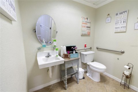 Propiedad comercial en venta en Lake Wales, Florida, 384.15 m2 № 2207898 - foto 14