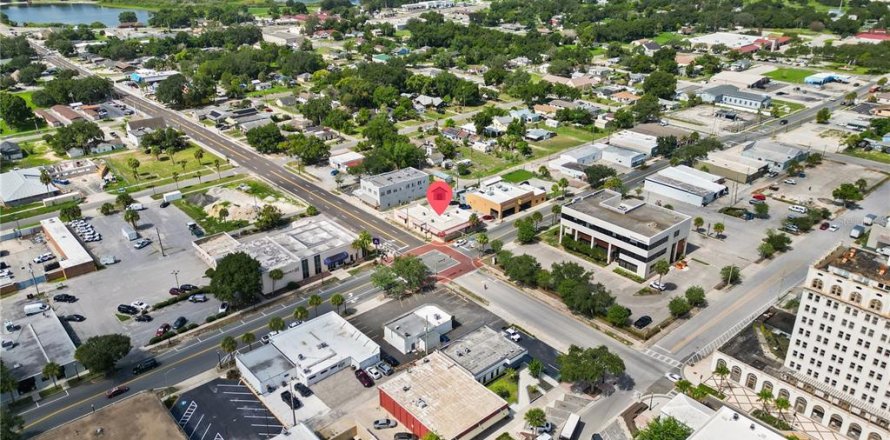 Propiedad comercial en Lake Wales, Florida 384.15 m2 № 2207898