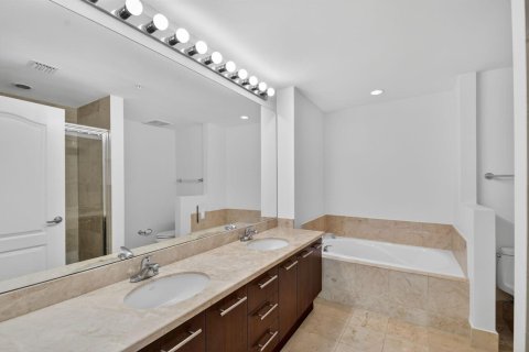 Copropriété à vendre à West Palm Beach, Floride: 2 chambres, 107.77 m2 № 2078327 - photo 26