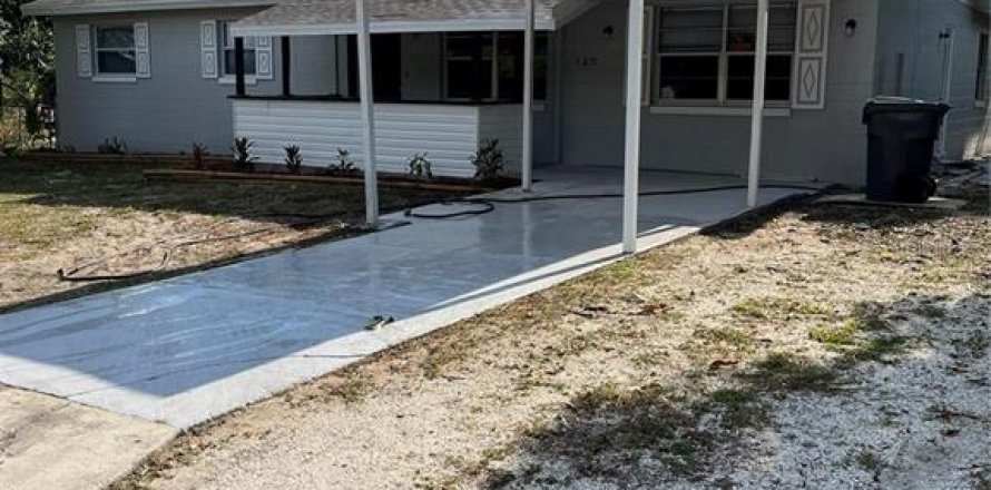 Villa ou maison à Winter Haven, Floride 4 chambres, 158.21 m2 № 2239631