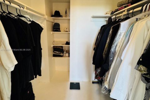 Купить кондоминиум в Норт-Майами-Бич, Флорида 2 спальни, 95.22м2, № 1980266 - фото 21