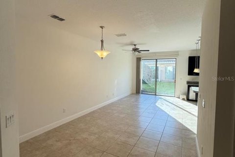 Touwnhouse à louer à Orlando, Floride: 3 chambres, 125.7 m2 № 2388953 - photo 10