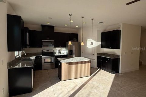 Touwnhouse à louer à Orlando, Floride: 3 chambres, 125.7 m2 № 2388953 - photo 4