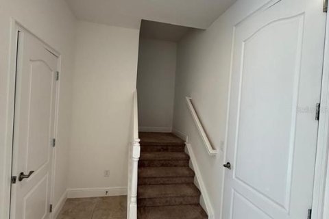 Touwnhouse à louer à Orlando, Floride: 3 chambres, 125.7 m2 № 2388953 - photo 13