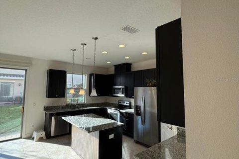 Touwnhouse à louer à Orlando, Floride: 3 chambres, 125.7 m2 № 2388953 - photo 6