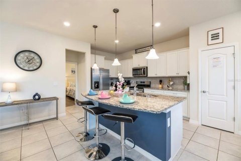 Casa en alquiler en Davenport, Florida, 5 dormitorios, 231.51 m2 № 1755335 - foto 19