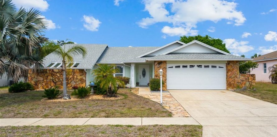 Casa en Hudson, Florida 3 dormitorios, 145.39 m2 № 2195586