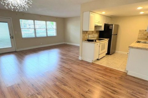 Condominio en venta en Coconut Creek, Florida, 1 dormitorio, 74.14 m2 № 2078266 - foto 3