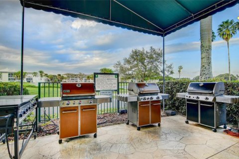 Condominio en venta en Coconut Creek, Florida, 1 dormitorio, 74.14 m2 № 2078266 - foto 18