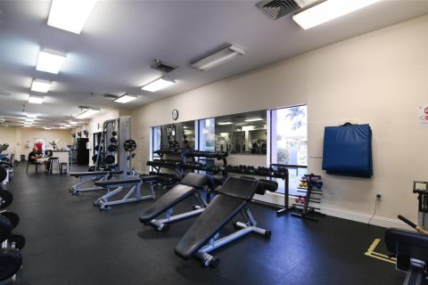 Condominio en venta en Coconut Creek, Florida, 1 dormitorio, 74.14 m2 № 2078266 - foto 24