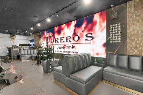 Купить коммерческую недвижимость в Майами, Флорида № 1997183 - фото 8