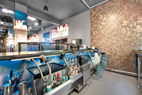 Купить коммерческую недвижимость в Майами, Флорида № 1997183 - фото 15