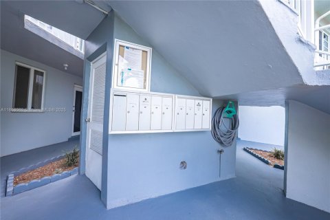 Снять в аренду кондоминиум в Майами, Флорида 1 спальня, 54.81м2, № 1897576 - фото 21