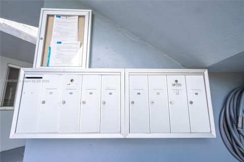 Снять в аренду кондоминиум в Майами, Флорида 1 спальня, 54.81м2, № 1897576 - фото 22