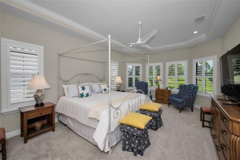 House in Palm Harbor, Florida 3 bedrooms, 241.82 sq.m. № 1857862 - photo 22