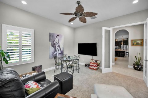 House in Palm Harbor, Florida 3 bedrooms, 241.82 sq.m. № 1857862 - photo 17