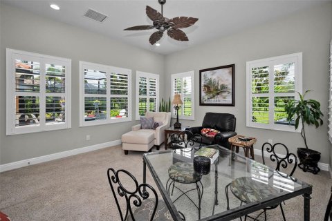 House in Palm Harbor, Florida 3 bedrooms, 241.82 sq.m. № 1857862 - photo 16