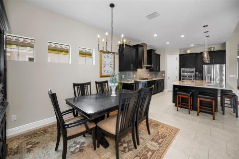 House in Palm Harbor, Florida 3 bedrooms, 241.82 sq.m. № 1857862 - photo 15