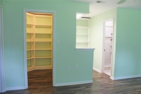 Villa ou maison à vendre à Lakeland, Floride: 2 chambres, 137.59 m2 № 2415063 - photo 18