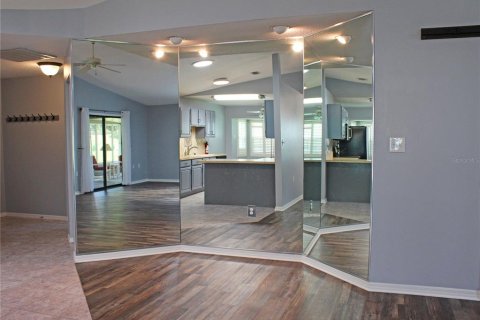 Villa ou maison à vendre à Lakeland, Floride: 2 chambres, 137.59 m2 № 2415063 - photo 14