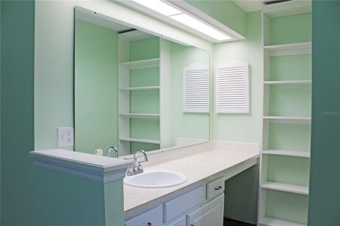 Villa ou maison à vendre à Lakeland, Floride: 2 chambres, 137.59 m2 № 2415063 - photo 20
