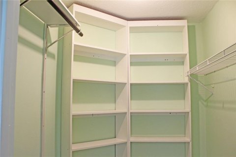Villa ou maison à vendre à Lakeland, Floride: 2 chambres, 137.59 m2 № 2415063 - photo 19