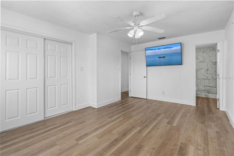 House in Port Orange, Florida 3 bedrooms, 158.96 sq.m. № 1673710 - photo 24