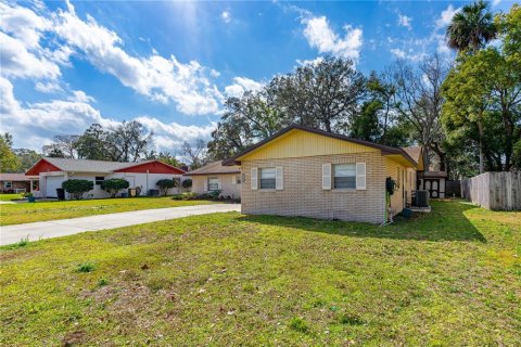 House in Port Orange, Florida 3 bedrooms, 158.96 sq.m. № 1673710 - photo 5