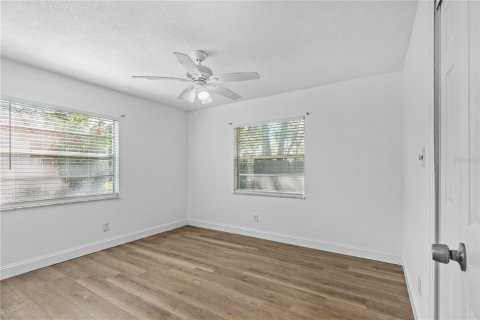 House in Port Orange, Florida 3 bedrooms, 158.96 sq.m. № 1673710 - photo 26