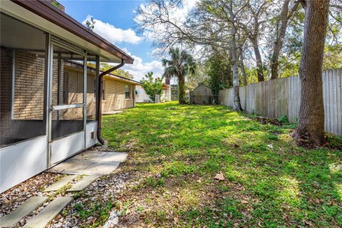 House in Port Orange, Florida 3 bedrooms, 158.96 sq.m. № 1673710 - photo 8