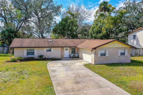 House in Port Orange, Florida 3 bedrooms, 158.96 sq.m. № 1673710 - photo 1