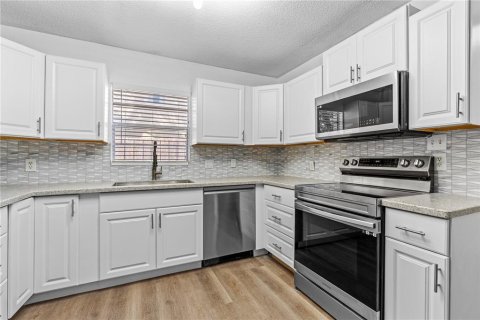 House in Port Orange, Florida 3 bedrooms, 158.96 sq.m. № 1673710 - photo 20