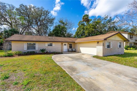 House in Port Orange, Florida 3 bedrooms, 158.96 sq.m. № 1673710 - photo 2